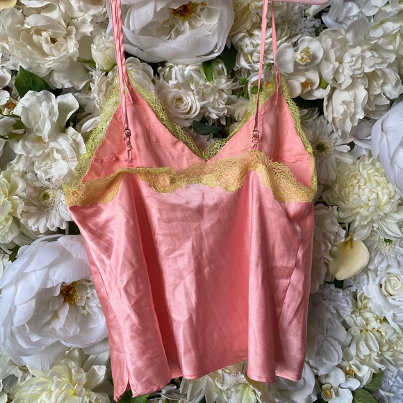 VS Peach Satin Camisole Neon Yellow Lace Trim XS - Picture 4 of 4